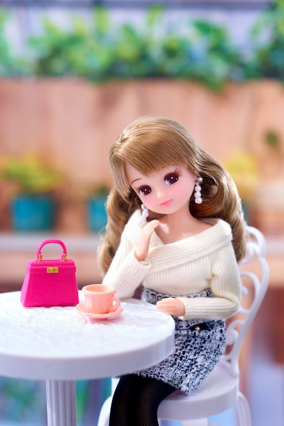 Cute Barbie Doll Dp images