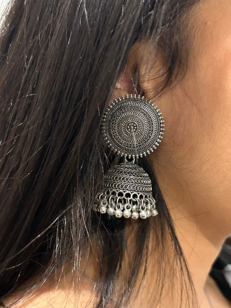 Stylish Earring Dp images for Girls