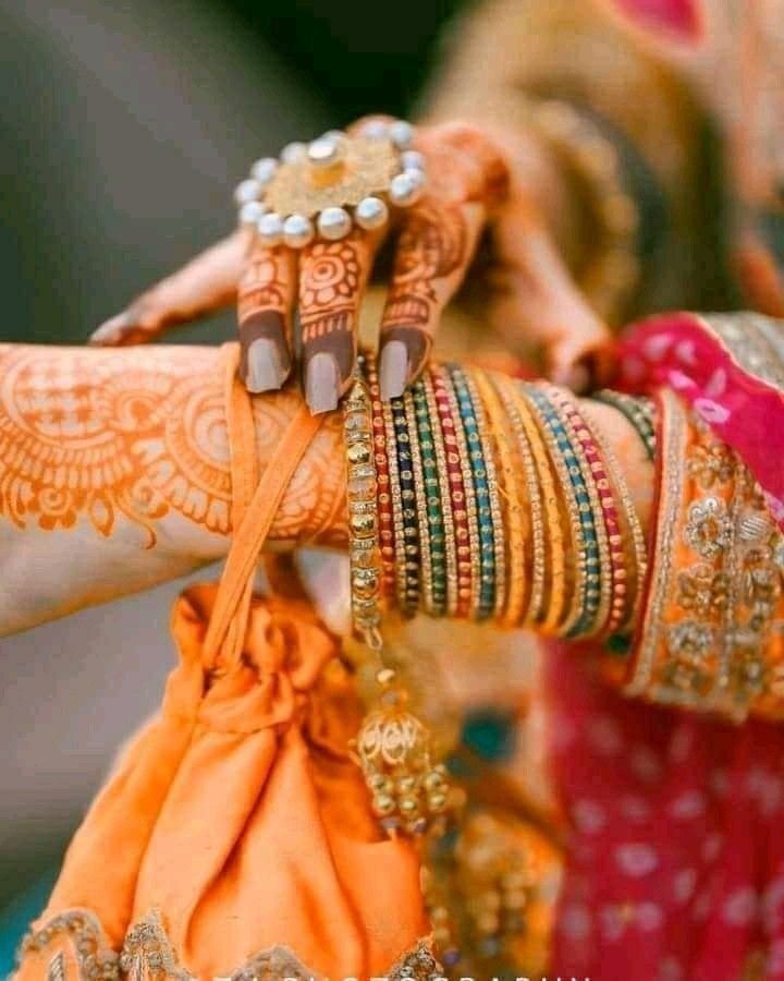 Beautiful Bangles Dp for Girls