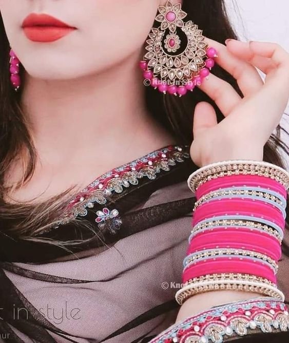 Beautiful Bangles Dp for Girls