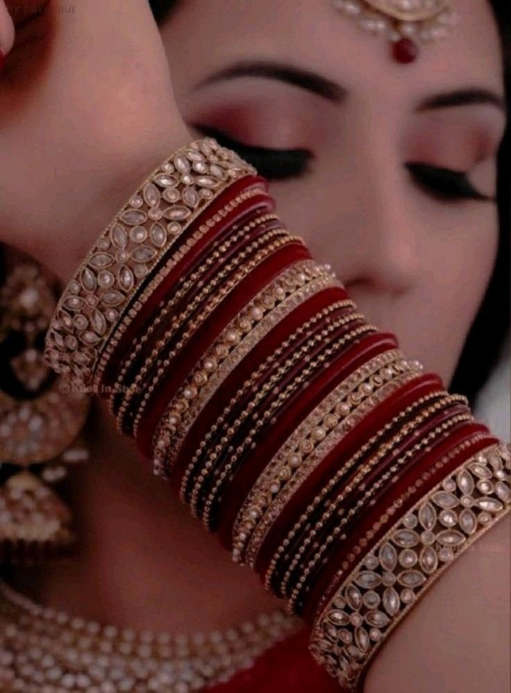 Beautiful Bangles Dp for Girls