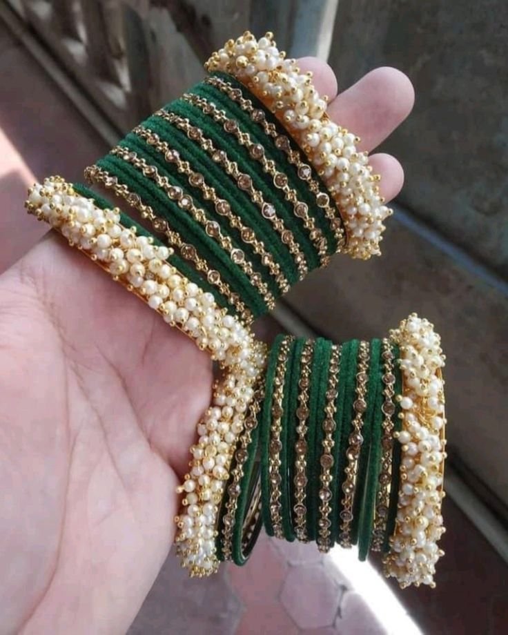 Beautiful Bangles Dp for Girls