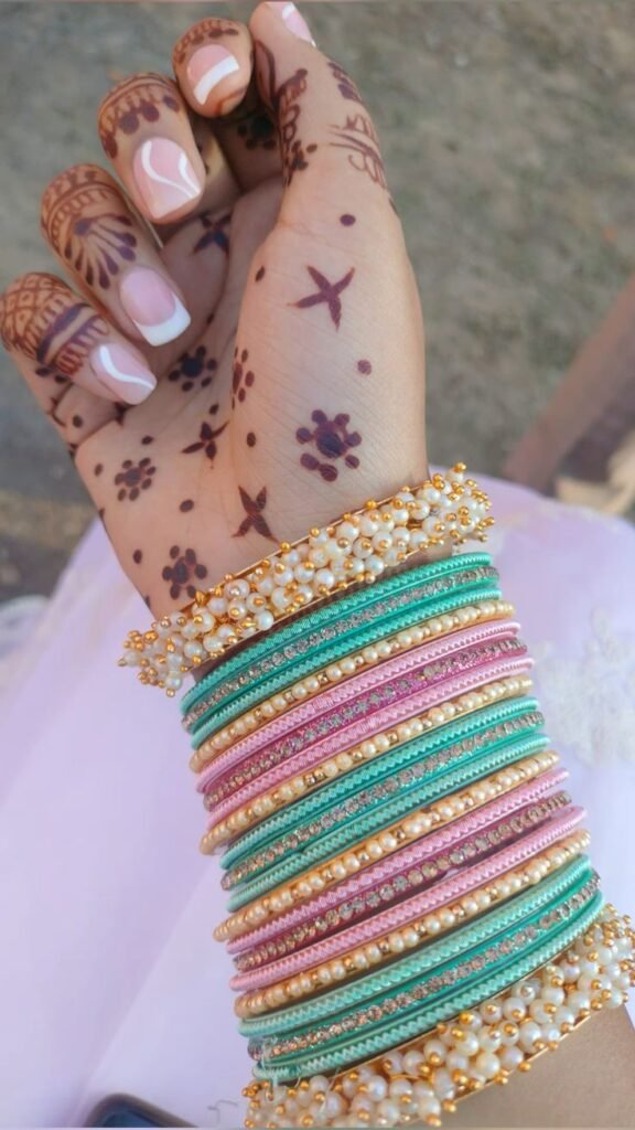 Beautiful Bangles Dp for Girls