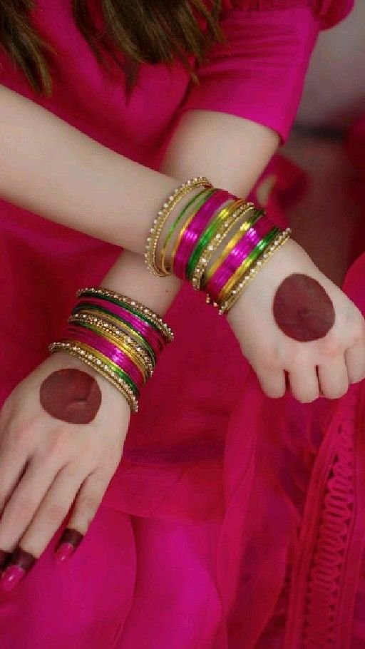 Girls Bangles Hand Whatsapp Dp images