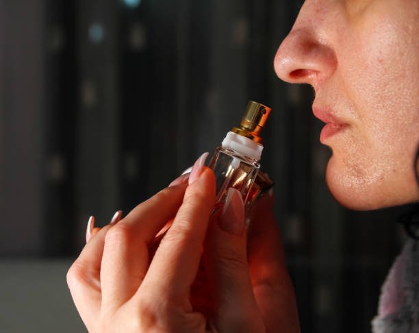 12 Easy Tips to Find Your Signature Fragrance